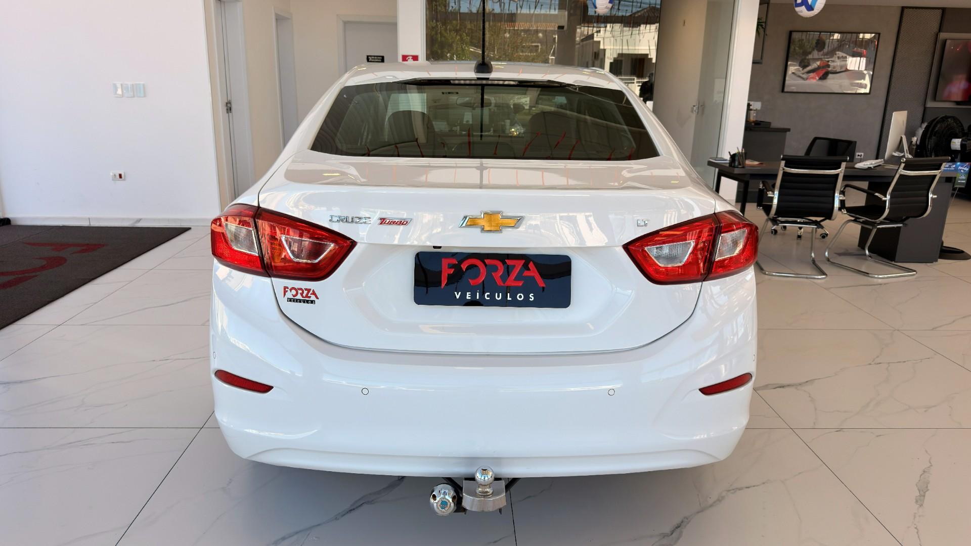 Foto numero 5 do veiculo Chevrolet Cruze LT 1.4 16V Turbo Flex 4p Aut.  - Branca - 2022/2022