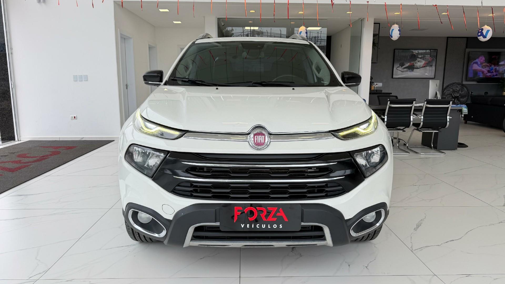 Foto numero 2 do veiculo Fiat Toro Volcano 2.0 16V 4x4 TB Diesel Aut.  - Branca - 2020/2021