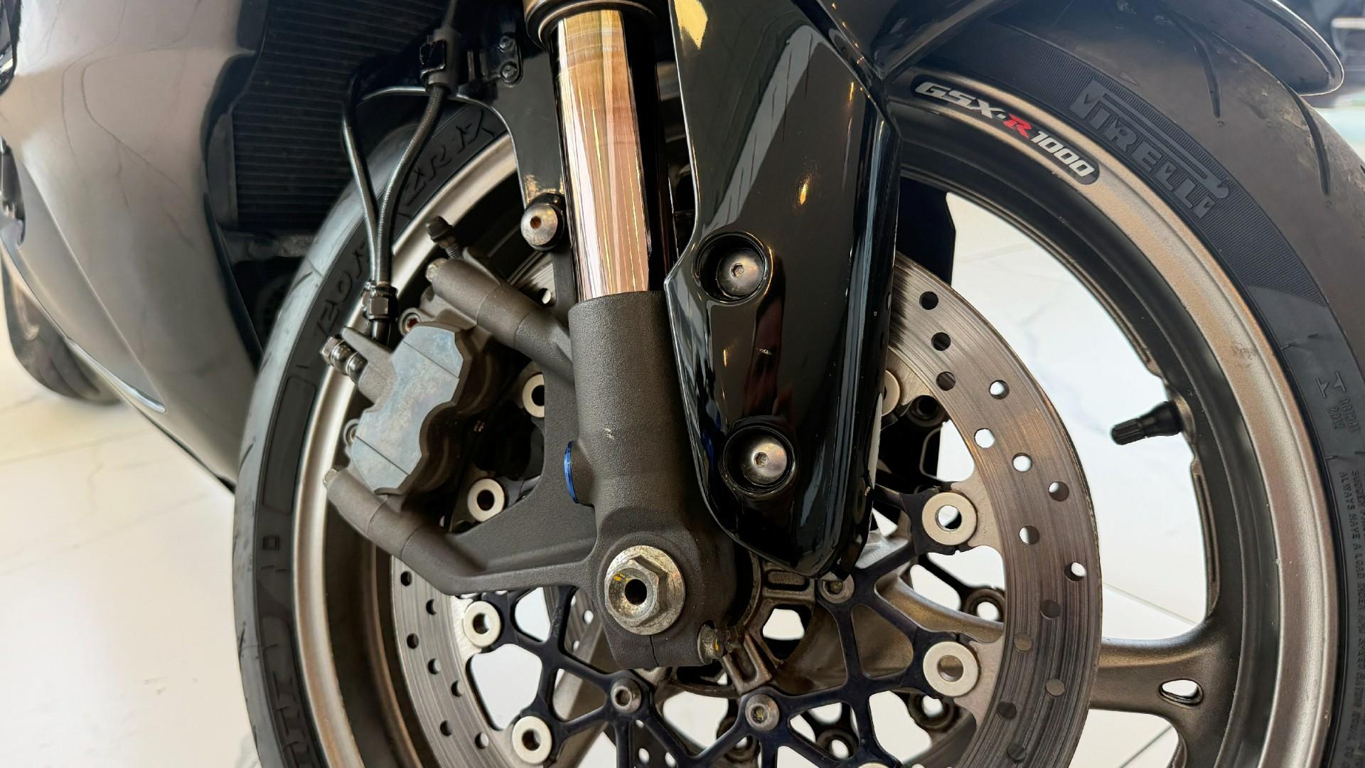 Foto numero 12 do veiculo Suzuki GSX-R1000 GSXR1000 - Preta - 2011/2012
