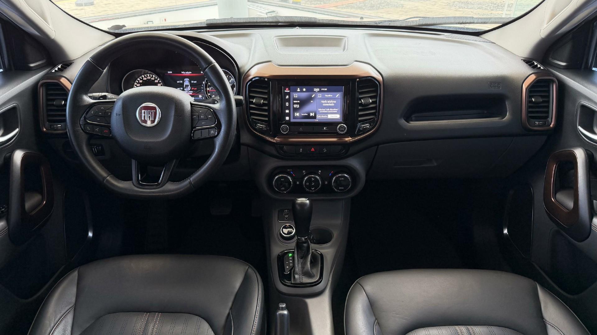 Foto numero 10 do veiculo Fiat Toro Volcano 2.0 16V 4x4 TB Diesel Aut.  - Branca - 2020/2021
