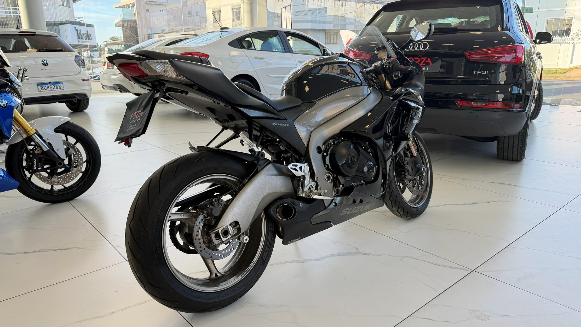 Foto numero 3 do veiculo Suzuki GSX-R1000 GSXR1000 - Preta - 2011/2012