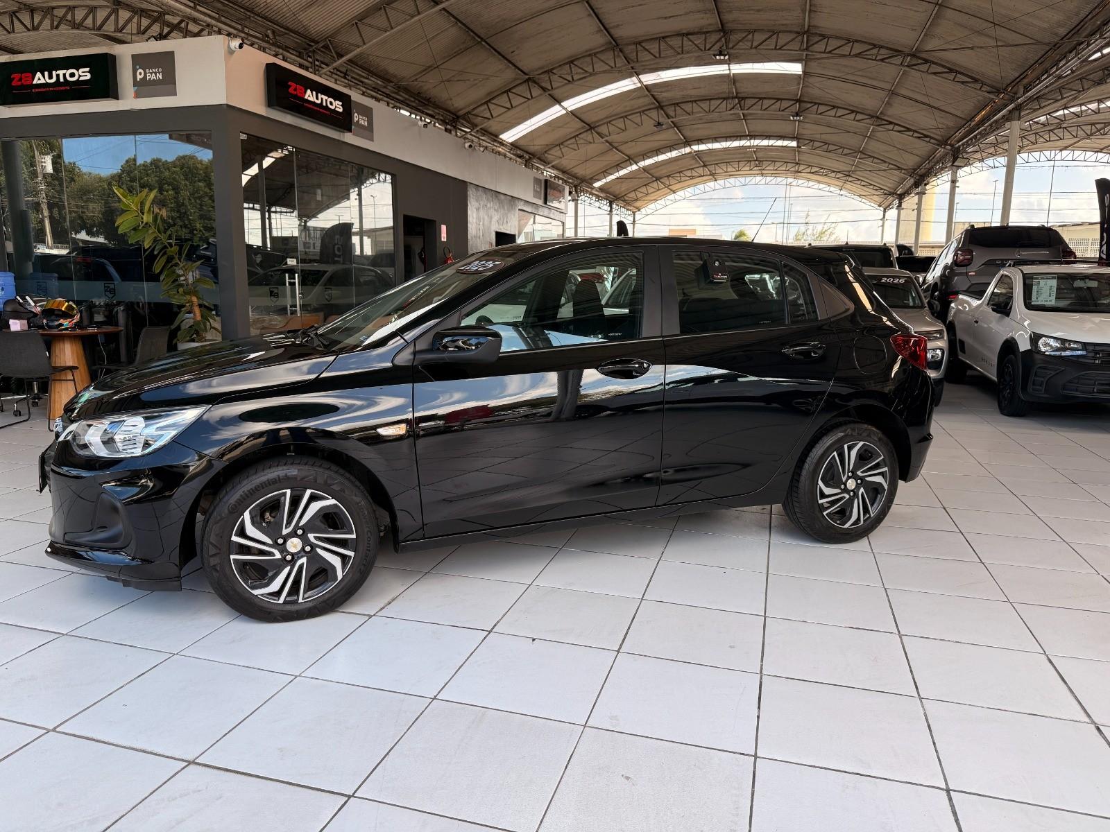 Foto numero 7 do veiculo Chevrolet Onix HATCH LT 1.0 12V Flex 5p Mec. - Preta - 2024/2025