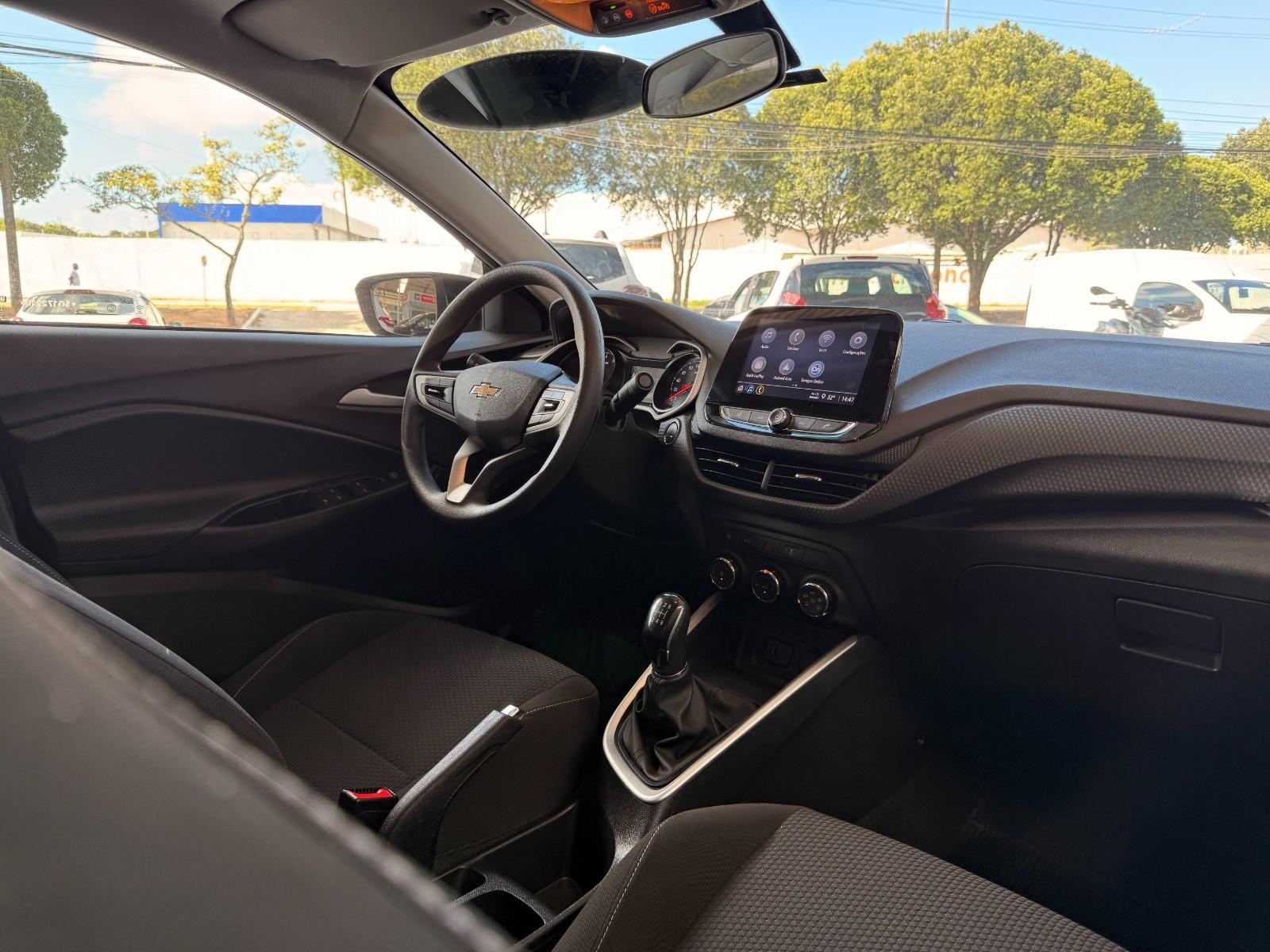 Foto numero 3 do veiculo Chevrolet Onix HATCH LT 1.0 12V Flex 5p Mec. - Preta - 2024/2025