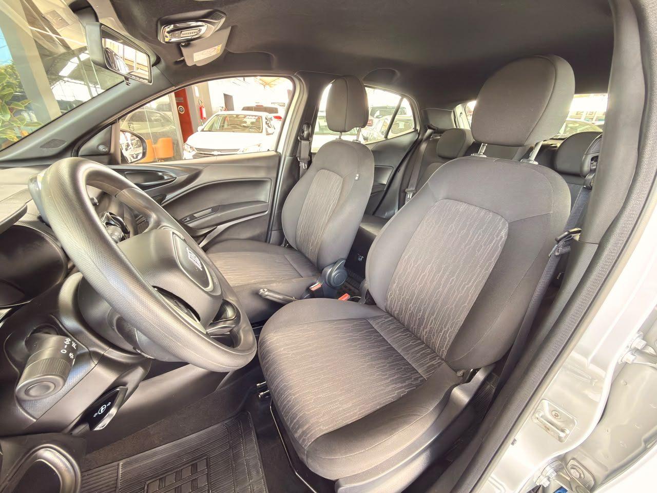 Foto numero 6 do veiculo Fiat Argo DRIVE 1.0 6V Flex  - Prata - 2025/2026