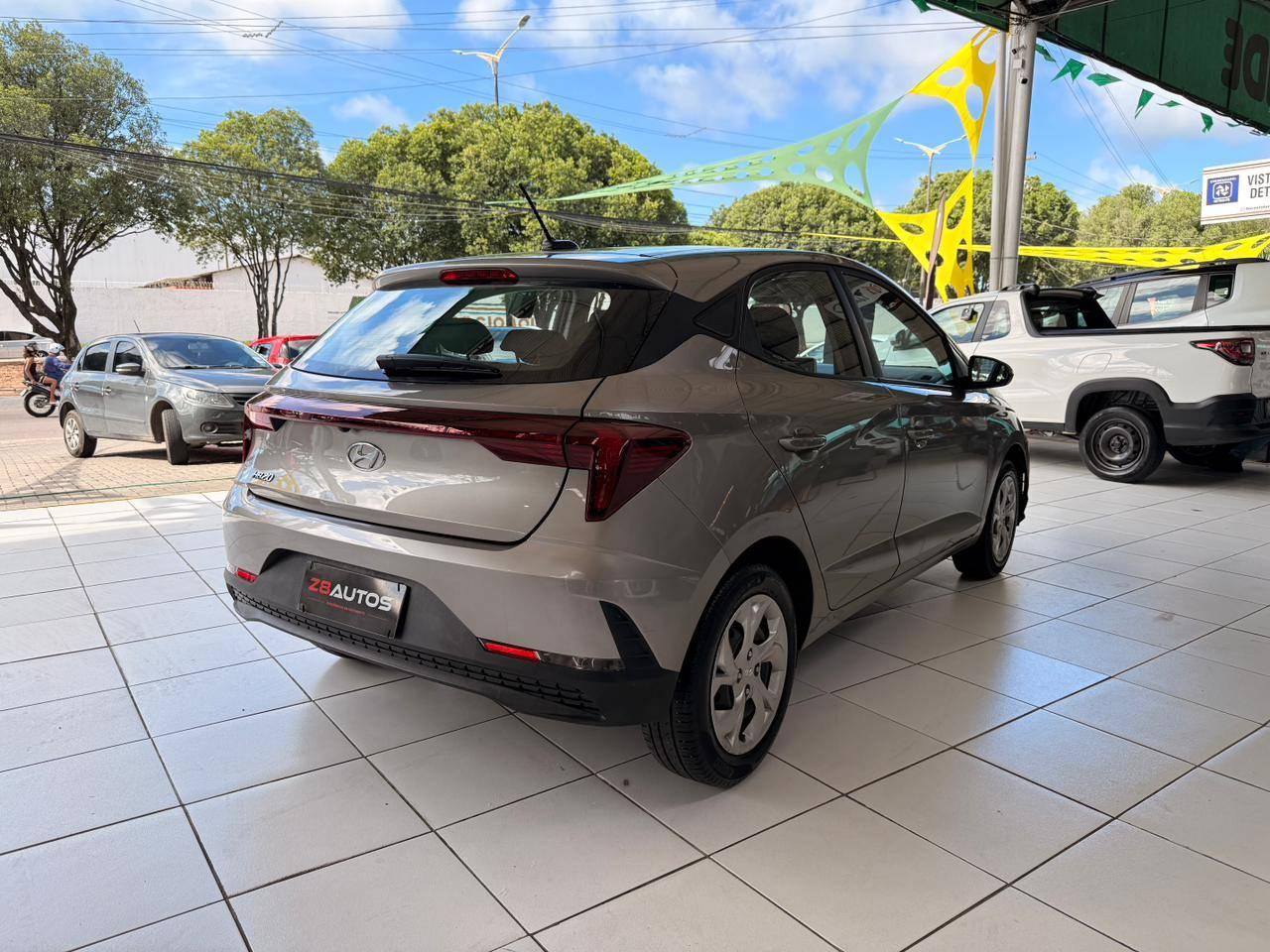 Foto numero 2 do veiculo Hyundai HB20 10M COMFORT - Prata - 2024/2025