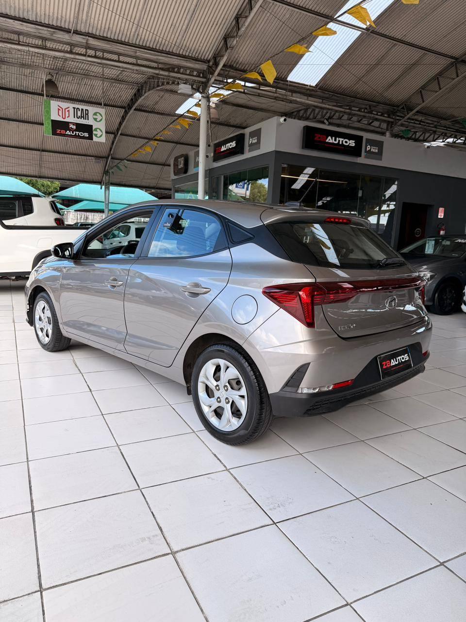 Foto numero 13 do veiculo Hyundai HB20 10M COMFORT - Prata - 2024/2025