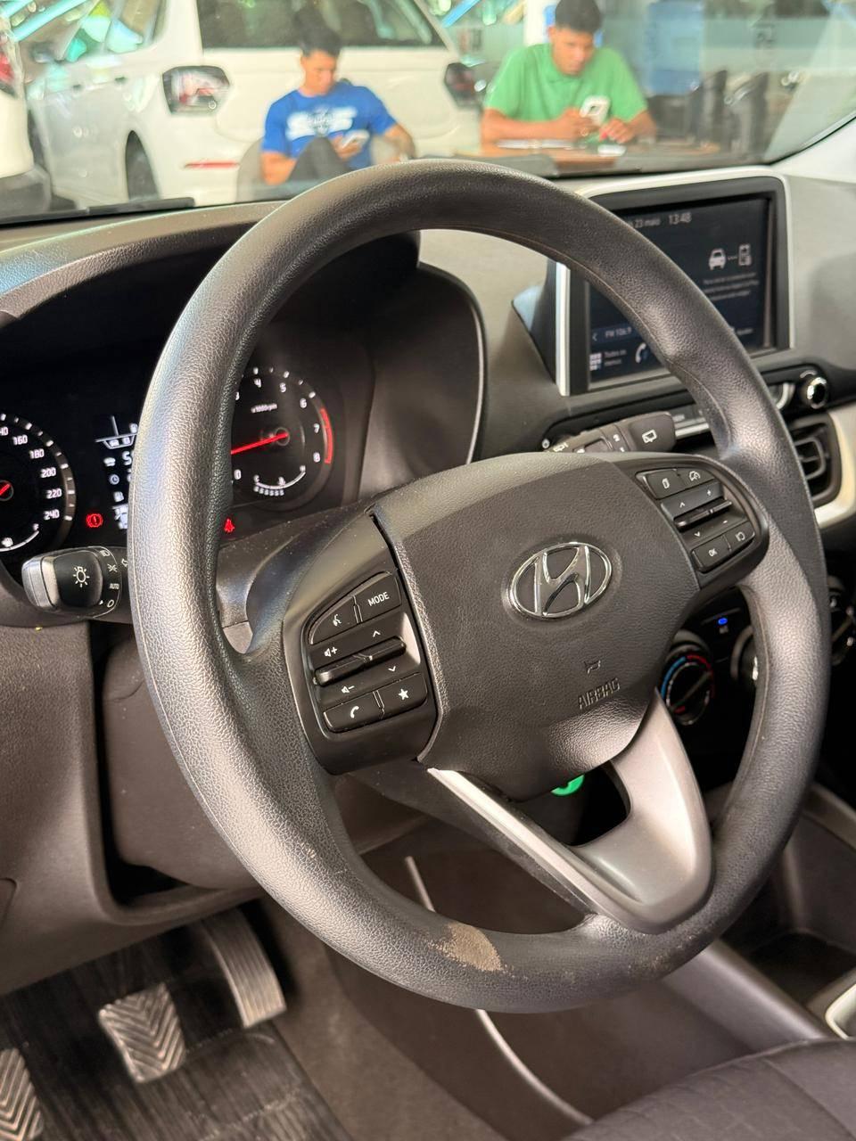 Foto numero 1 do veiculo Hyundai HB20 10M COMFORT - Prata - 2024/2025