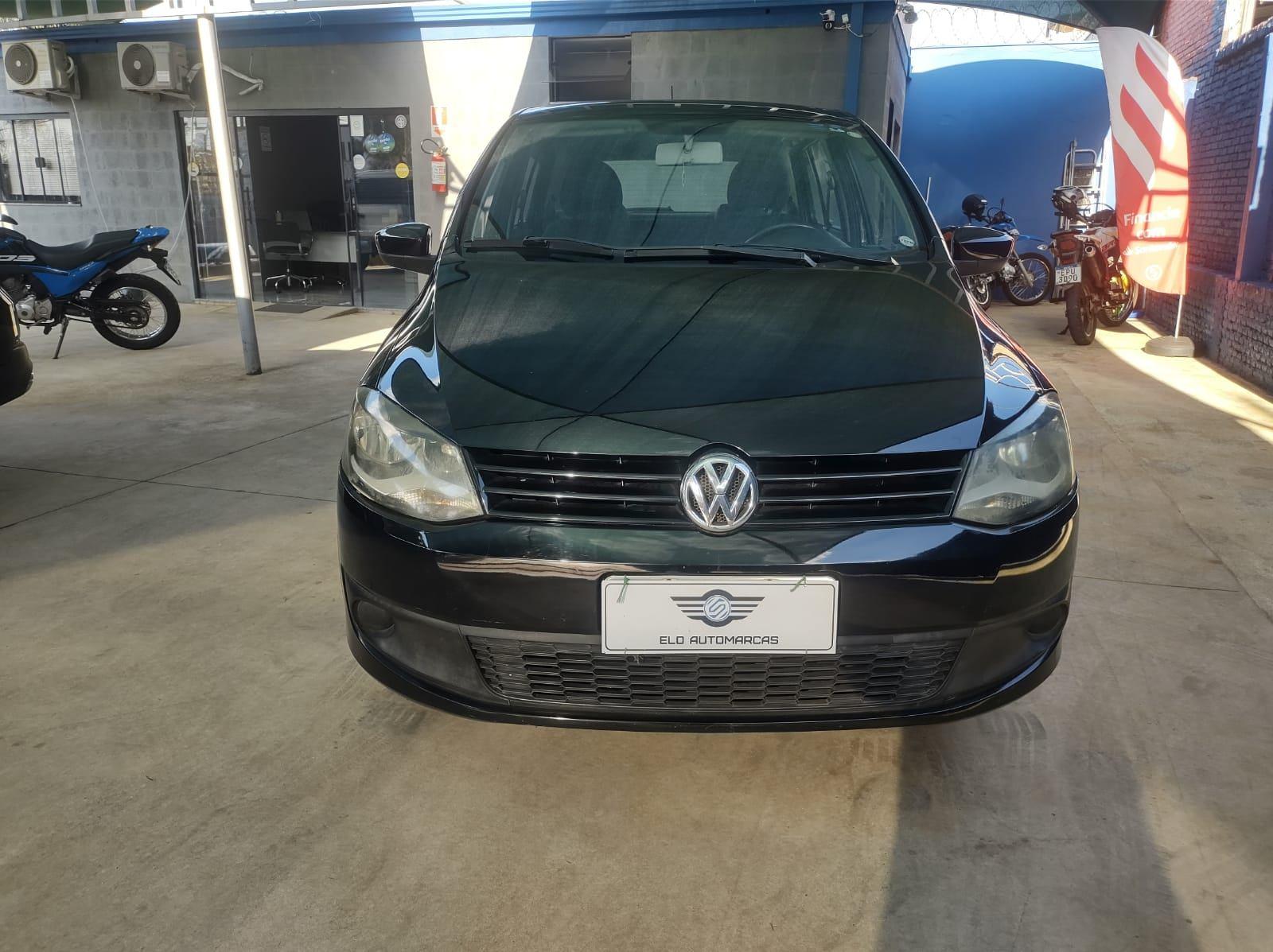 Foto numero 1 do veiculo Volkswagen Fox 1.6 Mi Total Flex 8V 5p  - Preta - 2010/2011