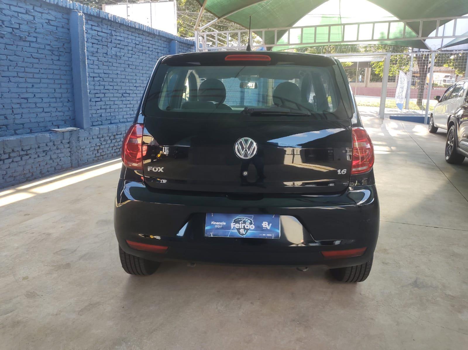 Foto numero 5 do veiculo Volkswagen Fox 1.6 Mi Total Flex 8V 5p  - Preta - 2010/2011