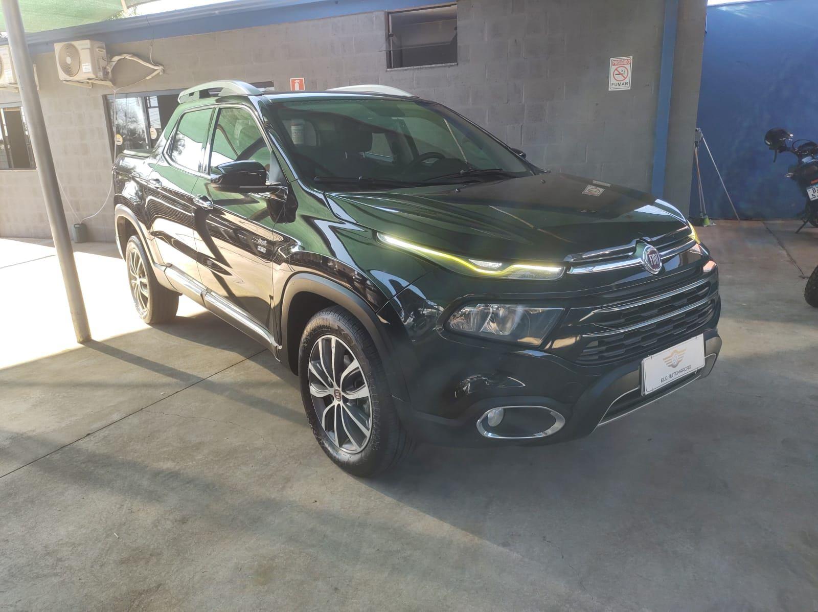 Foto numero 2 do veiculo Fiat Toro Volcano 2.0 16V 4x4 TB Diesel Aut.  - Preta - 2020/2020