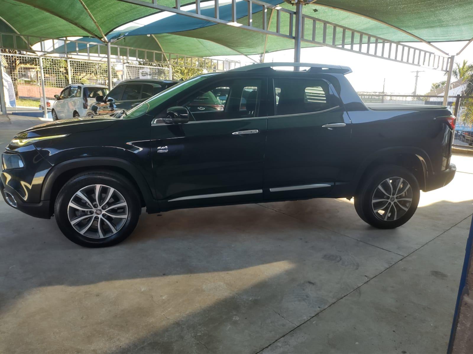 Foto numero 7 do veiculo Fiat Toro Volcano 2.0 16V 4x4 TB Diesel Aut.  - Preta - 2020/2020