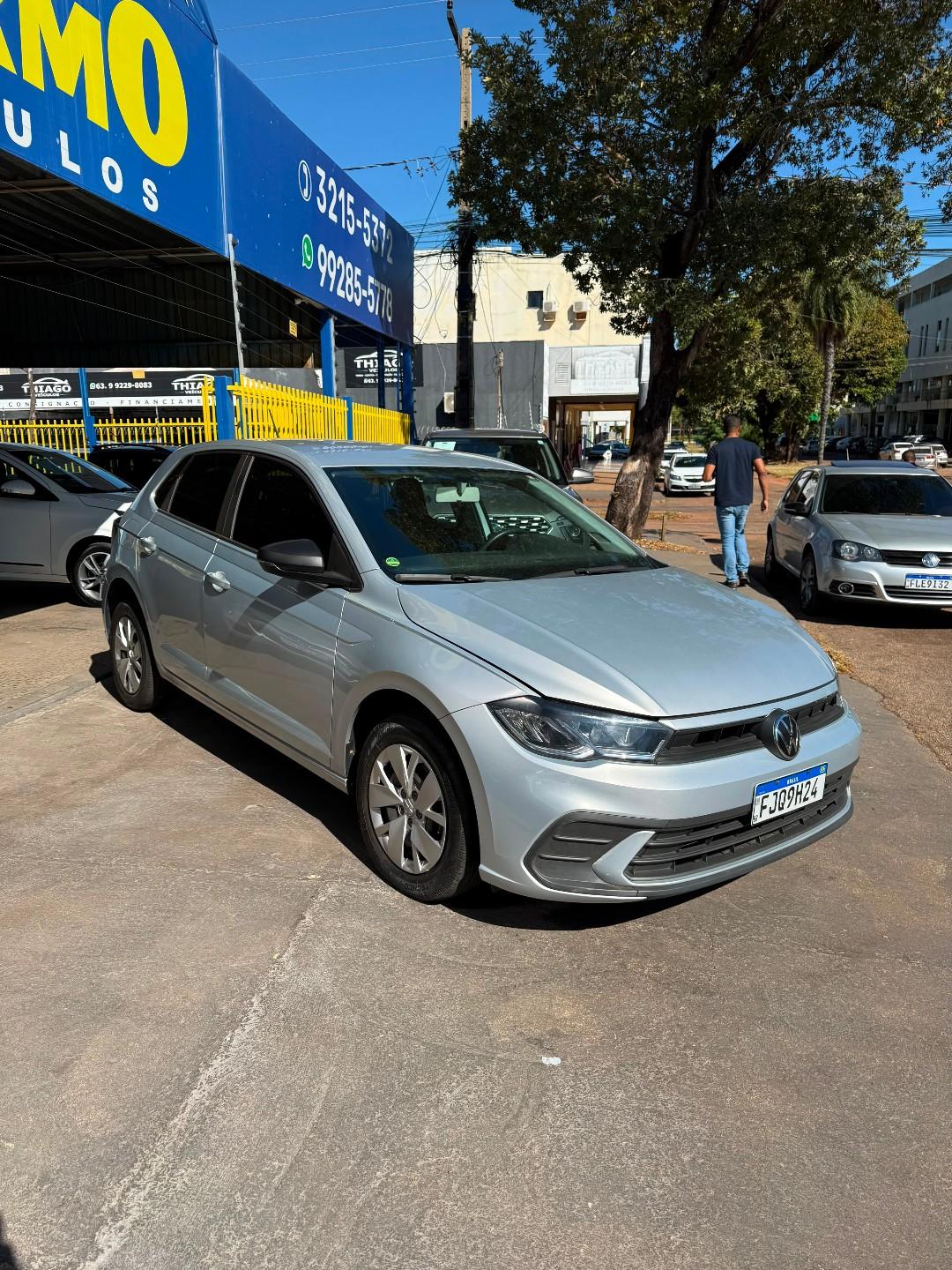 Foto numero 2 do veiculo Volkswagen Polo 1.0 MPI Flex 12V 5p  - Prata - 2023/2023