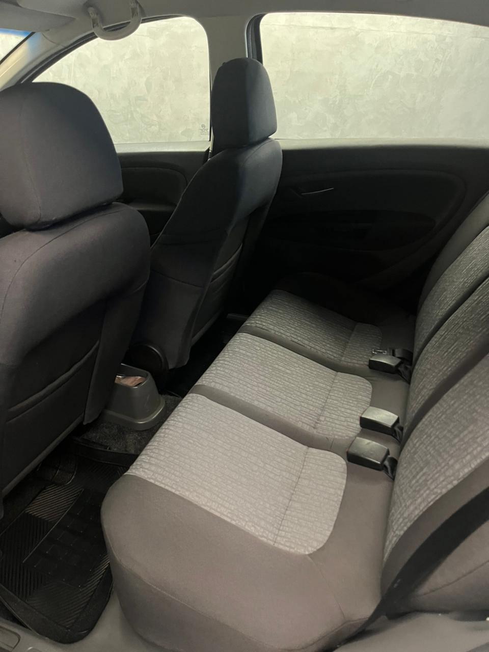 Fiat Punto ESSENCE 1.6 2011