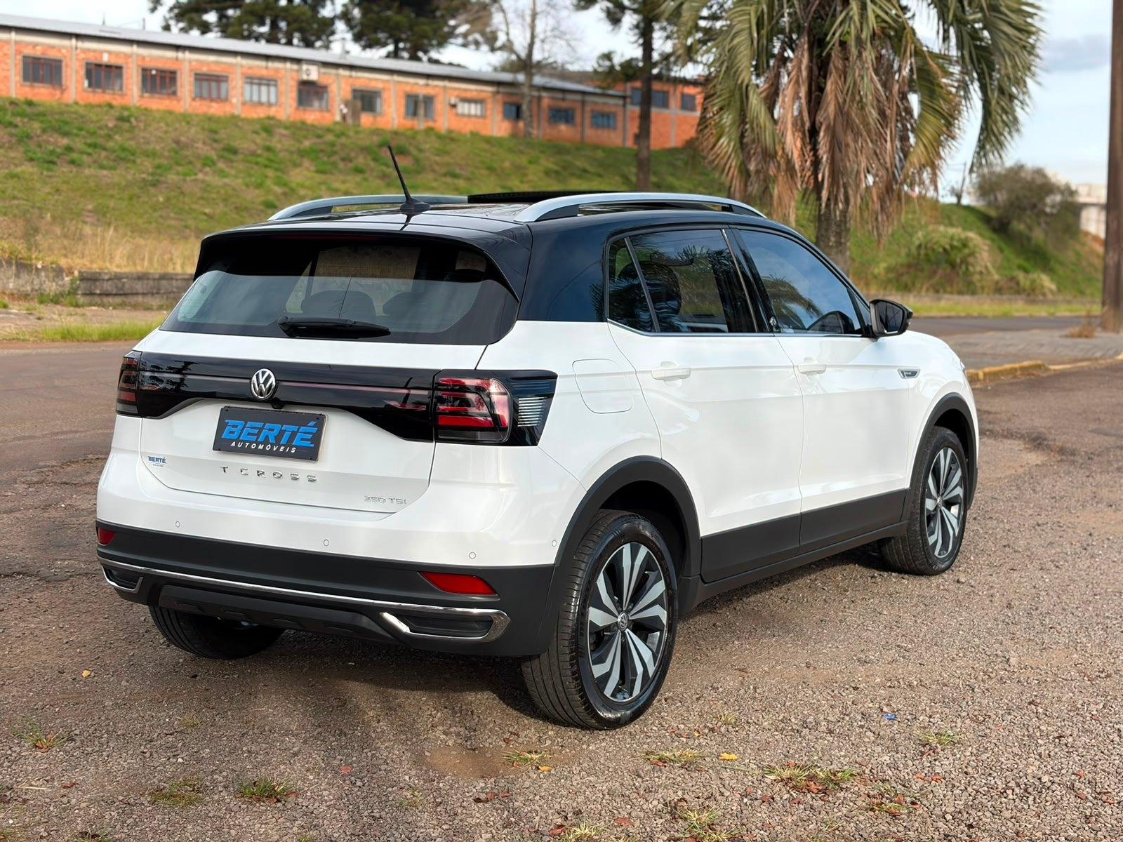 Foto numero 3 do veiculo Volkswagen T-Cross Hig. 250 TSI 1.4 Flex Aut - Branca - 2019/2020