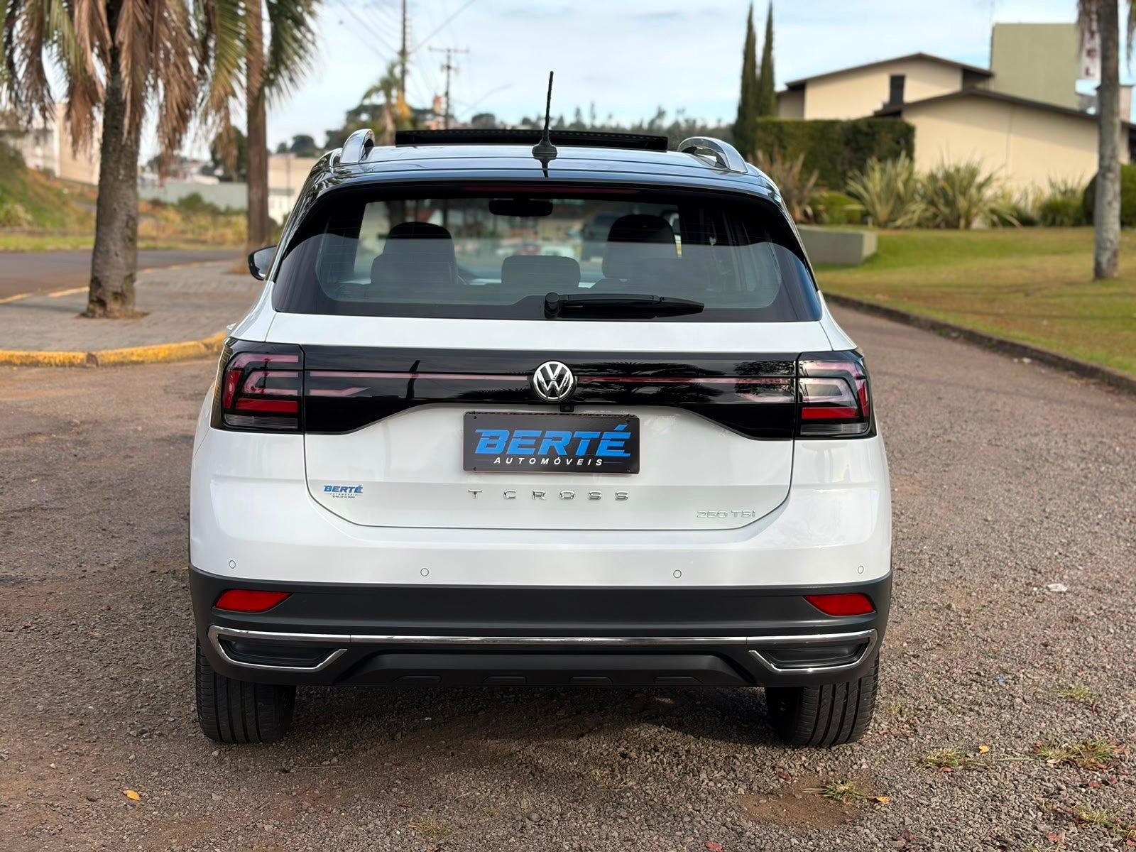 Foto numero 4 do veiculo Volkswagen T-Cross Hig. 250 TSI 1.4 Flex Aut - Branca - 2019/2020