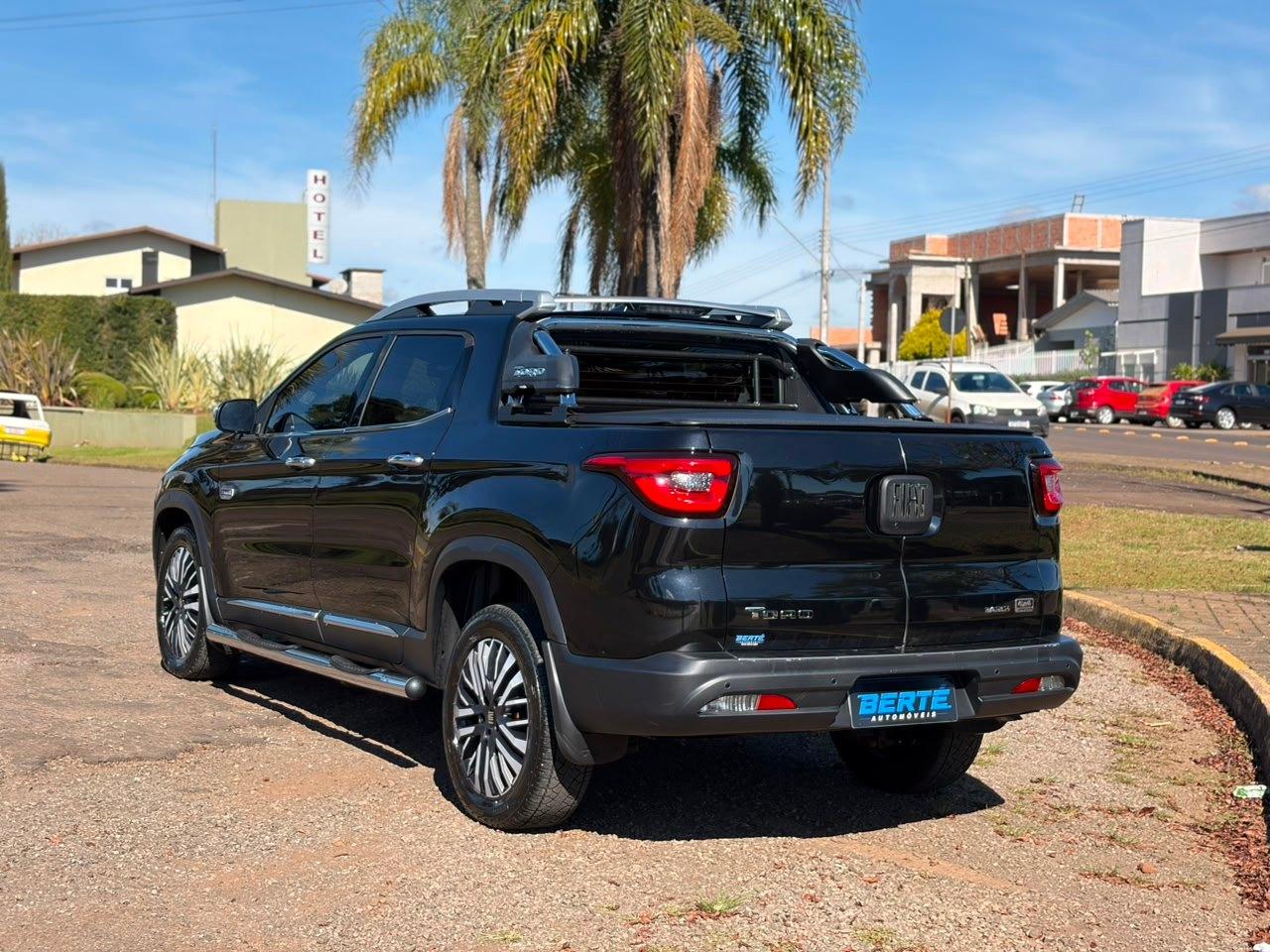 Foto numero 5 do veiculo Fiat Toro Ranch 2.0 4x4 TB Diesel Aut. - Preta - 2025/2025