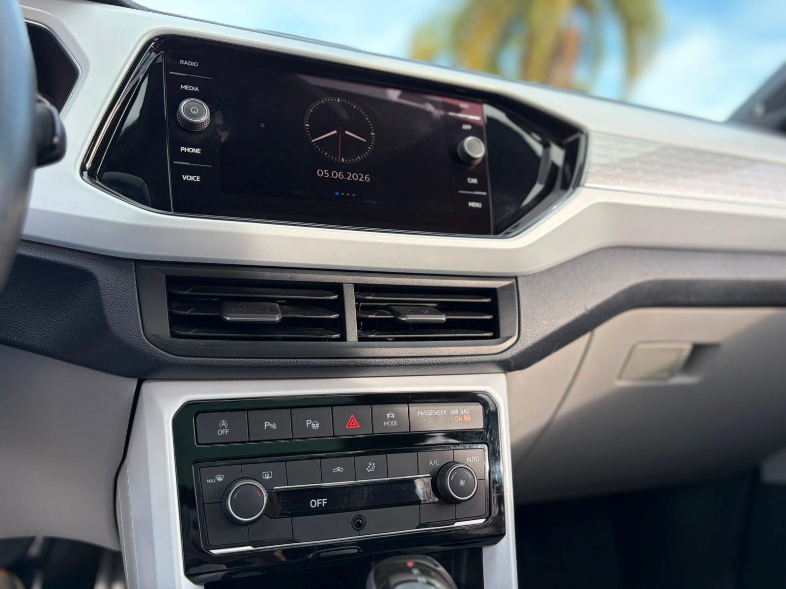 Foto numero 7 do veiculo Volkswagen T-Cross Hig. 250 TSI 1.4 Flex Aut - Branca - 2019/2020