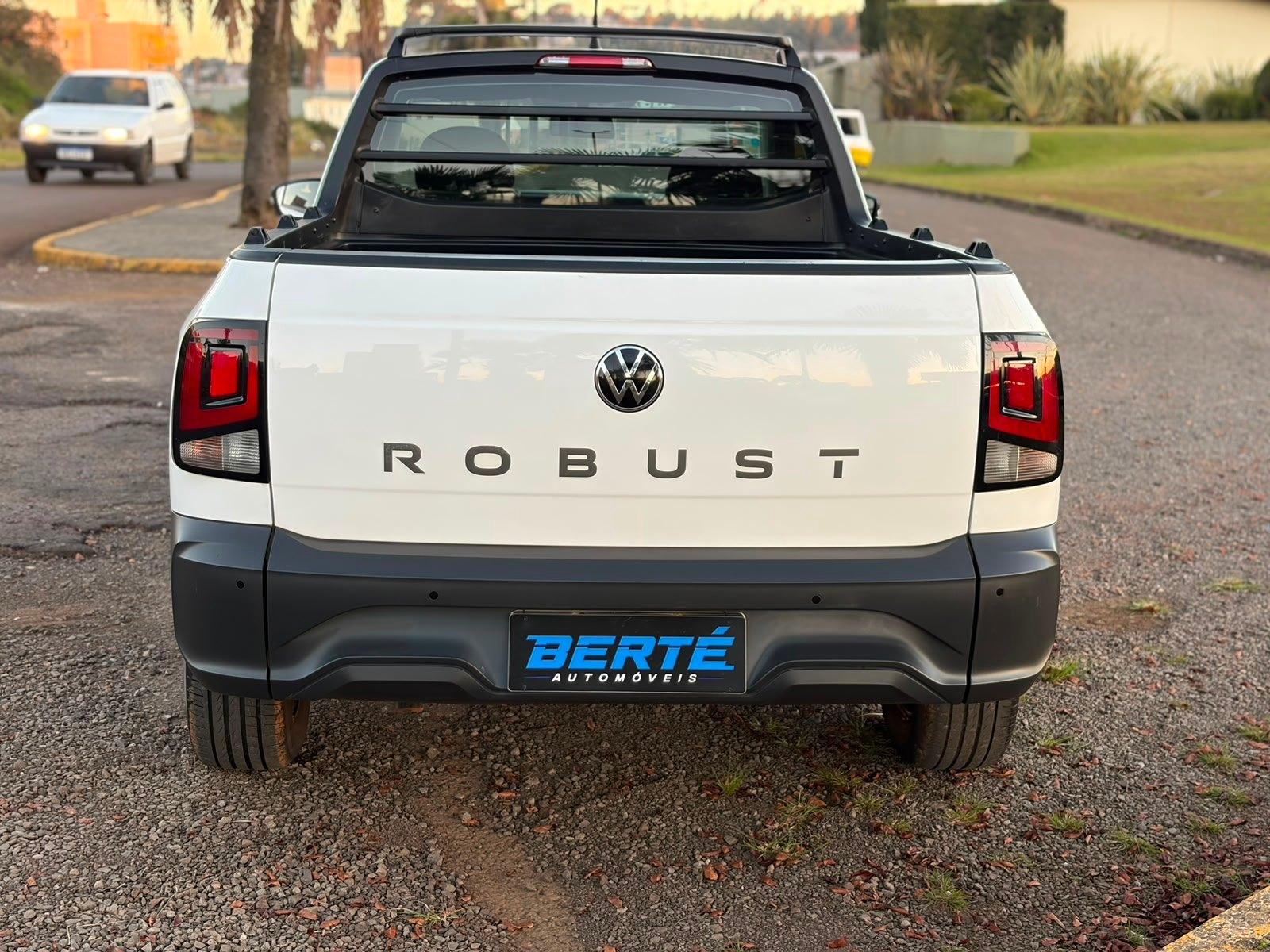 Foto numero 4 do veiculo Volkswagen Saveiro Robust 1.6 Total Flex - Branca - 2024/2025