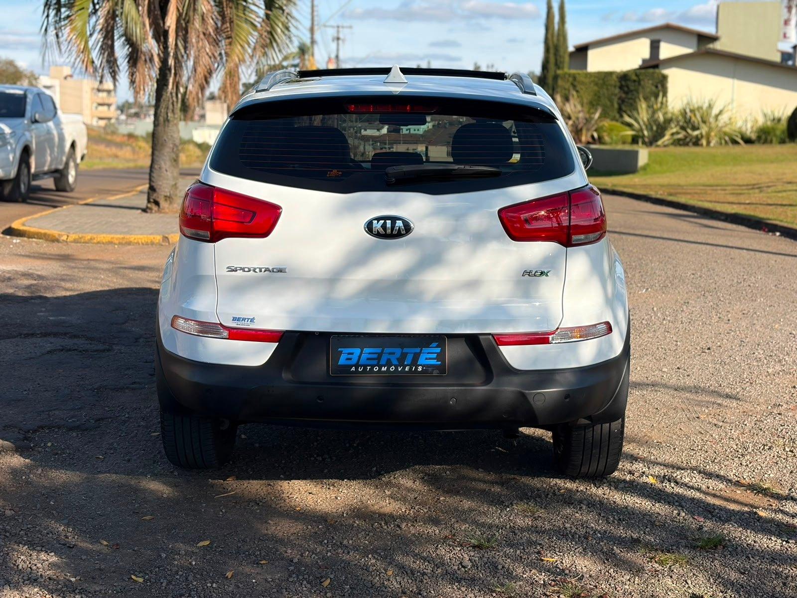 Foto numero 4 do veiculo Kia Sportage EX 2.0 Flex Aut. - Branca - 2015/2016