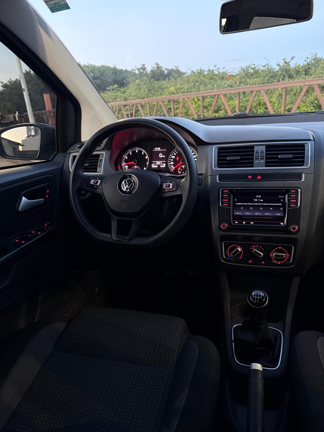 Foto numero 11 do veiculo Volkswagen Fox Connect 1.6 Flex 8V 5p  - Preta - 2018/2018