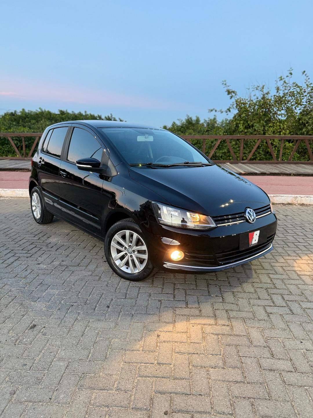 Foto numero 2 do veiculo Volkswagen Fox Connect 1.6 Flex 8V 5p  - Preta - 2018/2018