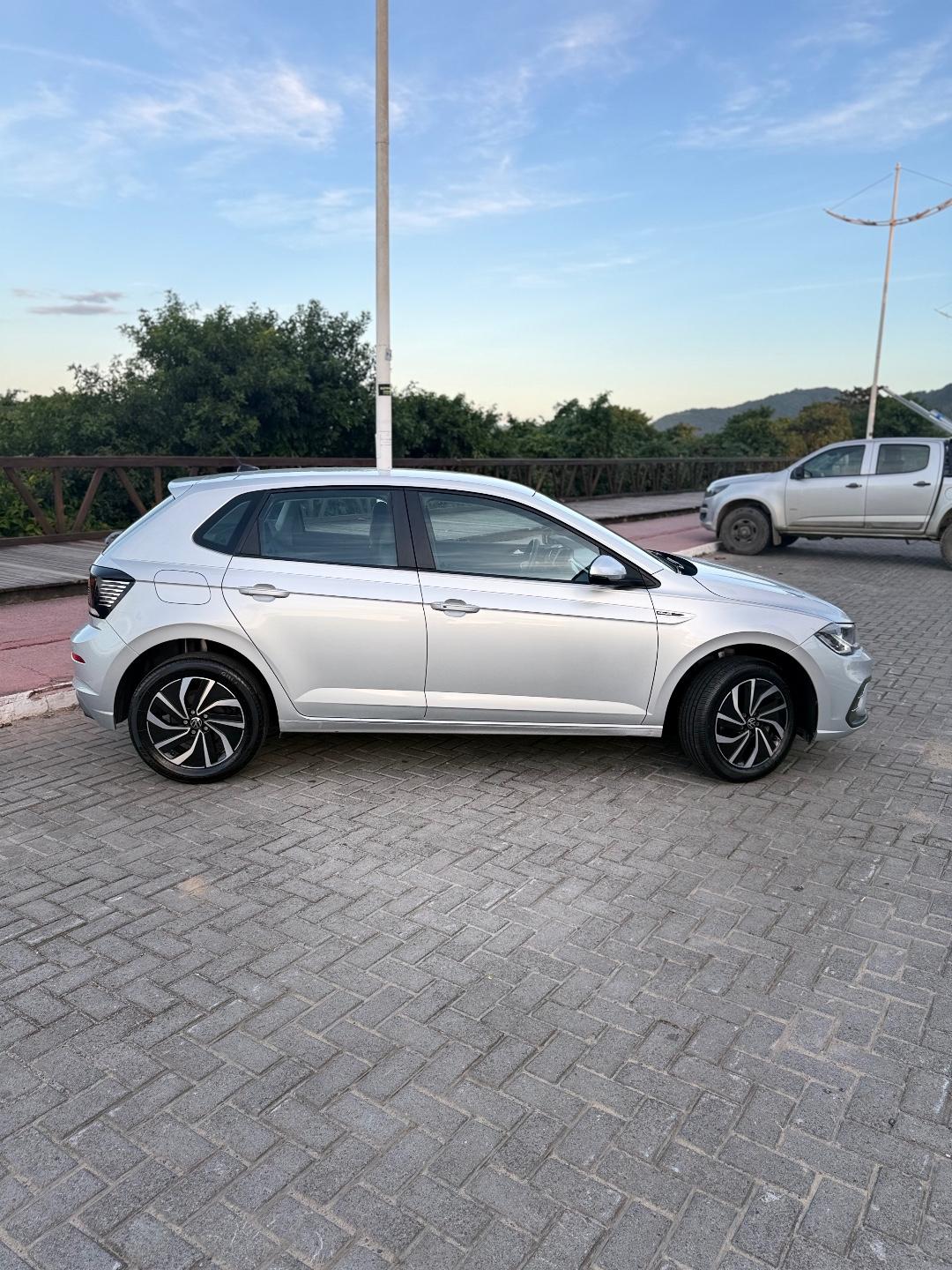 Foto numero 3 do veiculo Volkswagen Polo Highline TSI 1.0 Flex 12V Aut.  - Prata - 2025/2026
