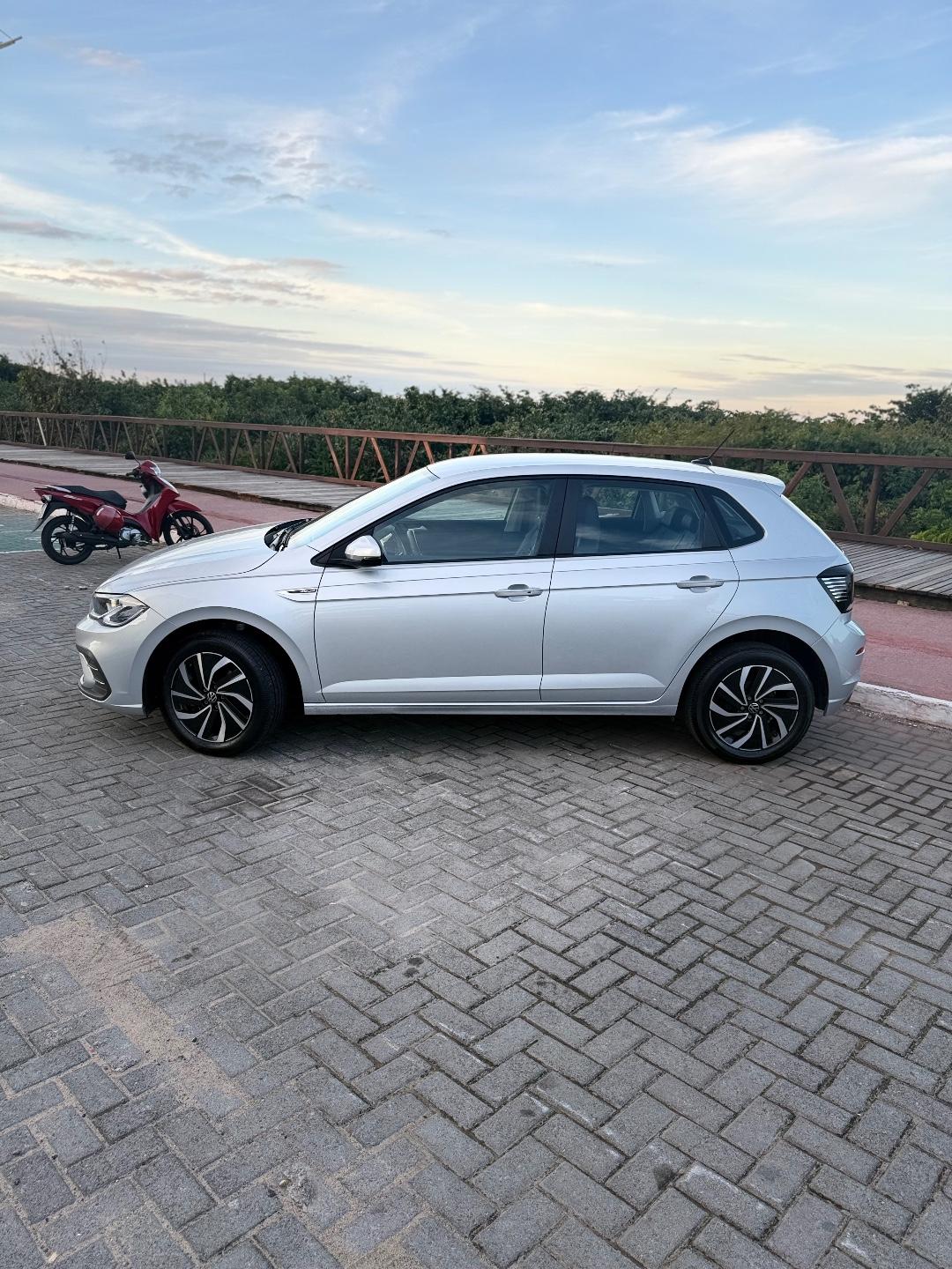 Foto numero 4 do veiculo Volkswagen Polo Highline TSI 1.0 Flex 12V Aut.  - Prata - 2025/2026
