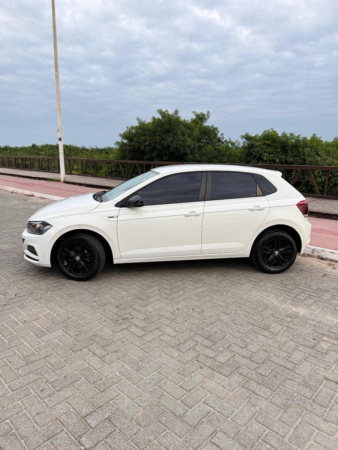 Foto numero 3 do veiculo Volkswagen Polo 1.6 MSI Flex 16V 5p  - Branca - 2018/2019