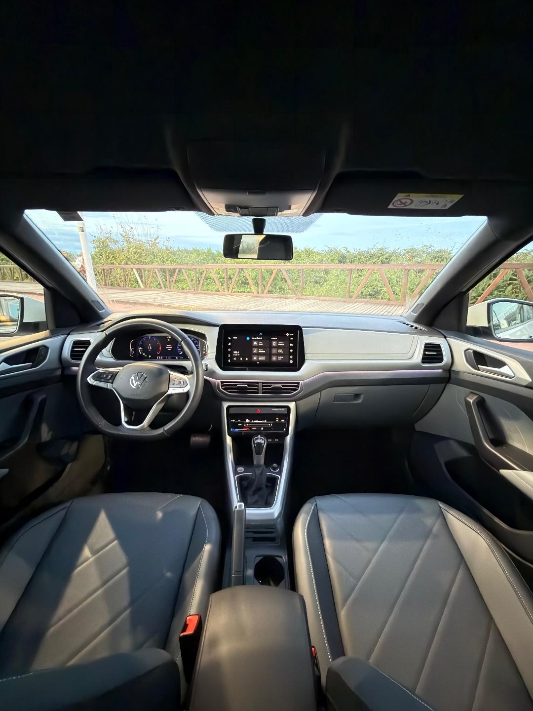 Foto numero 8 do veiculo Volkswagen T-Cross Comfor. 200 TSI 1.0 Flex 5p Aut.  - Branca - 2024/2025