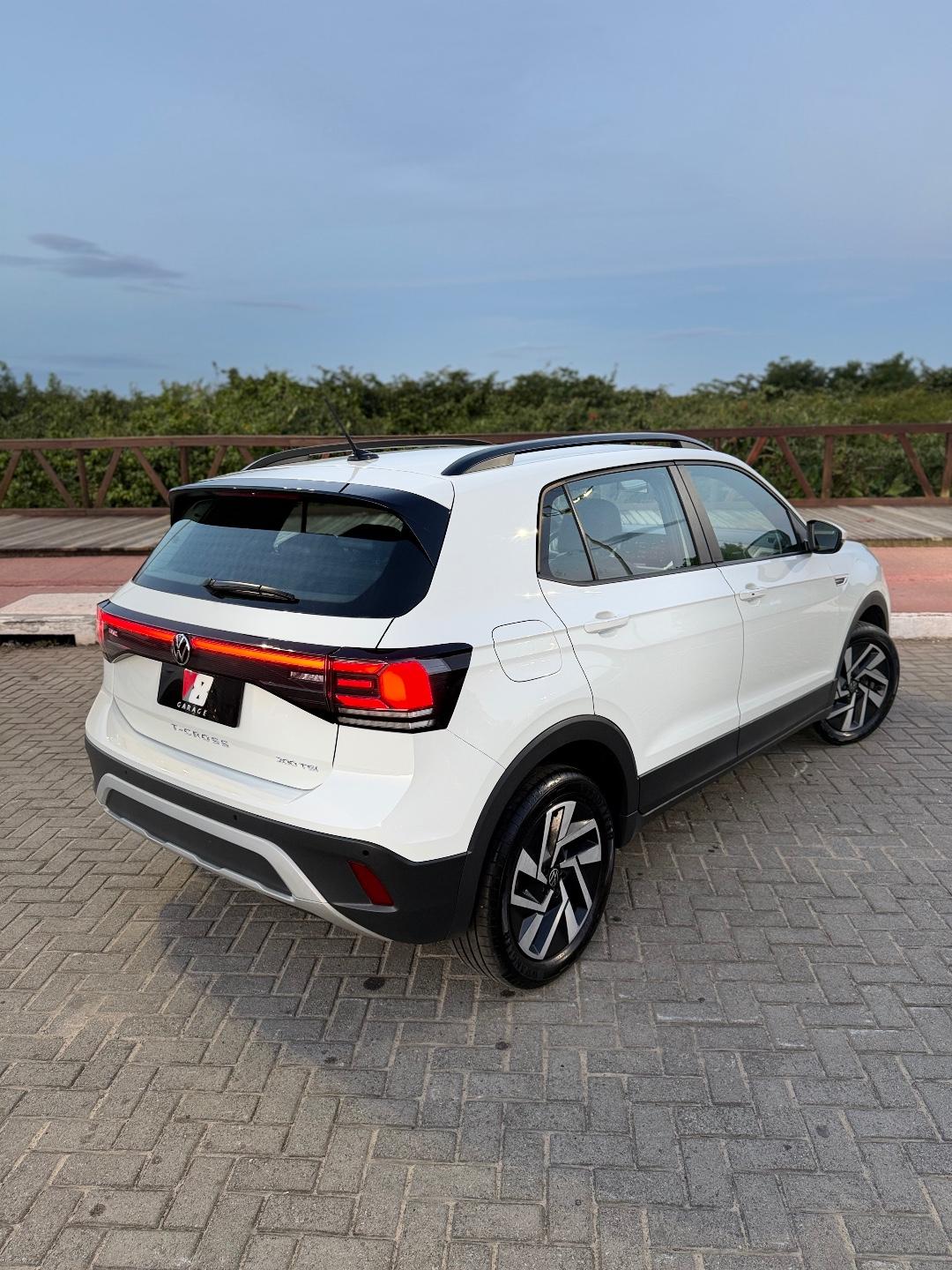 Foto numero 5 do veiculo Volkswagen T-Cross Comfor. 200 TSI 1.0 Flex 5p Aut.  - Branca - 2024/2025