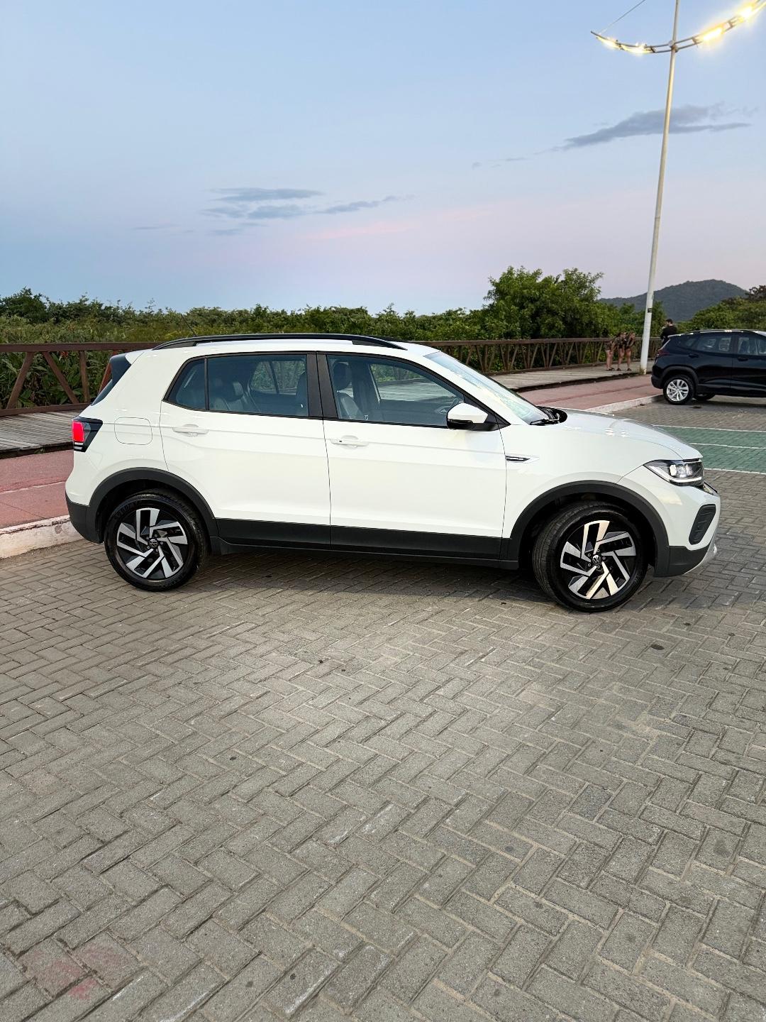 Foto numero 4 do veiculo Volkswagen T-Cross Comfor. 200 TSI 1.0 Flex 5p Aut.  - Branca - 2024/2025