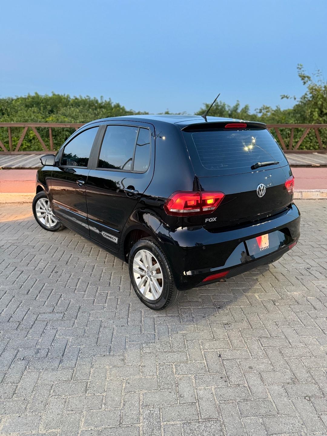 Foto numero 7 do veiculo Volkswagen Fox Connect 1.6 Flex 8V 5p  - Preta - 2018/2018