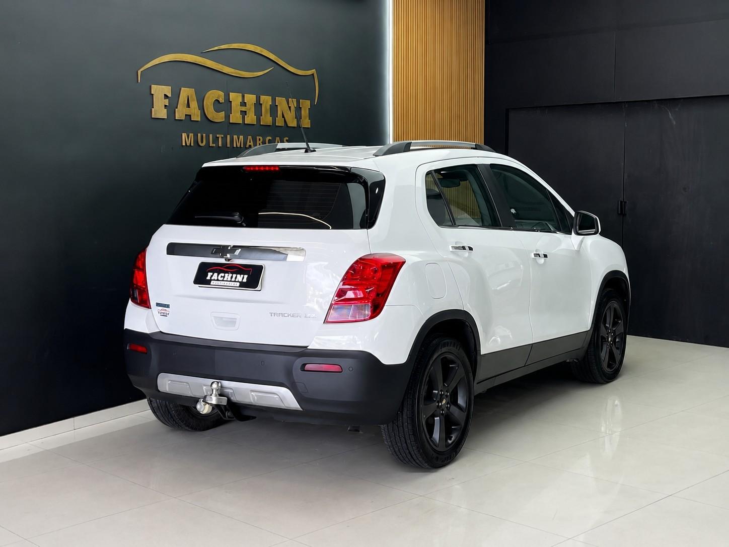 Foto numero 10 do veiculo Chevrolet Tracker LTZ 1.8 16V Flex 4x2 Aut. - Branca - 2015/2015