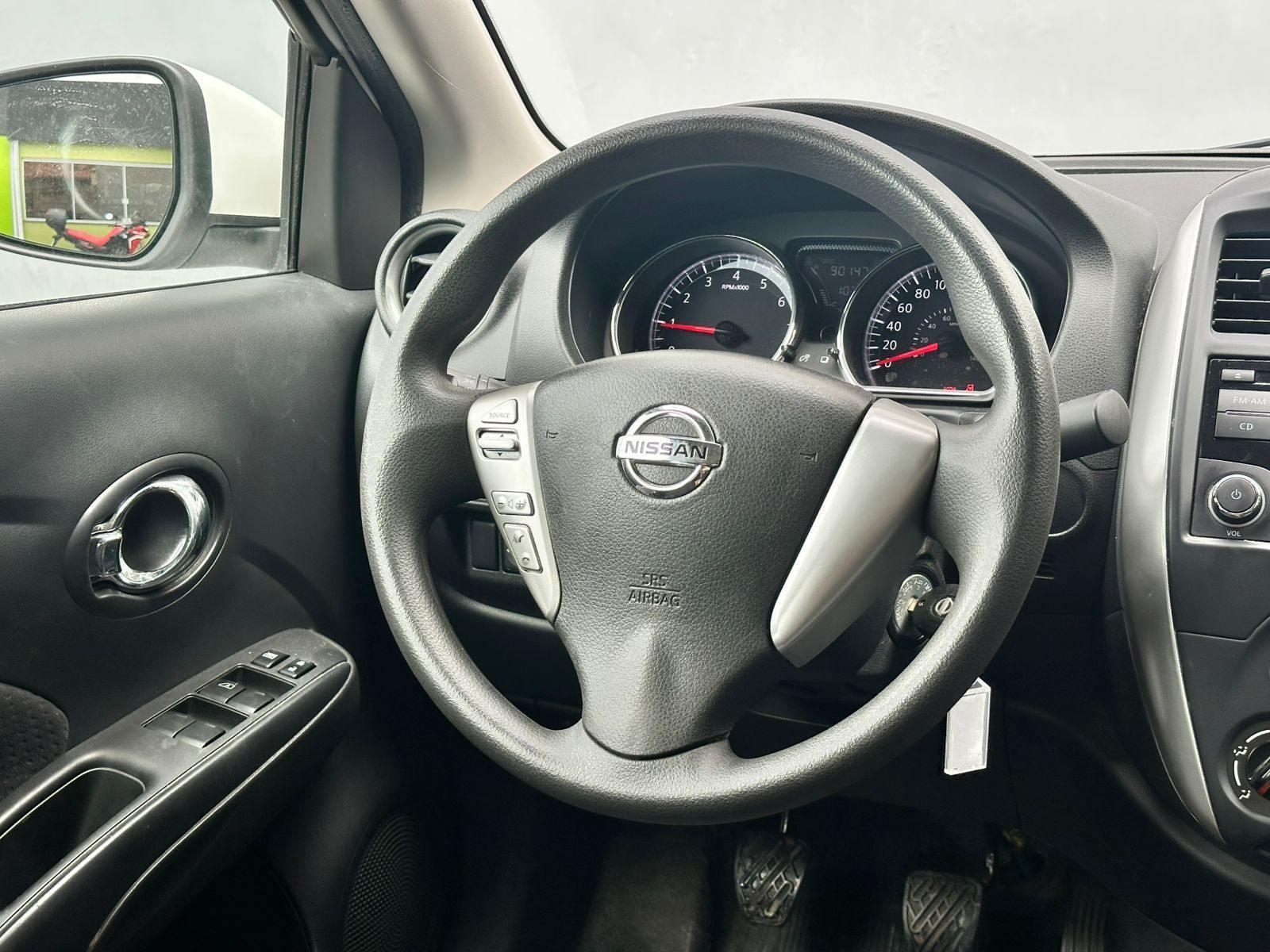 Nissan Versa SL 1.6 16V FlexStart 4p Mec. 2016