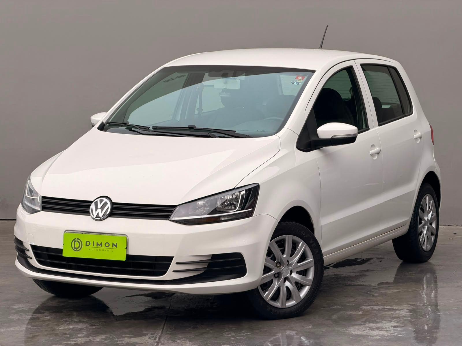 Volkswagen Fox Trendline 1.0 Flex 8V 5p 2015