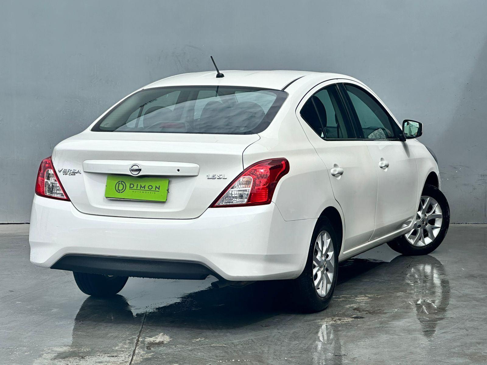 Nissan Versa SL 1.6 16V FlexStart 4p Mec. 2016