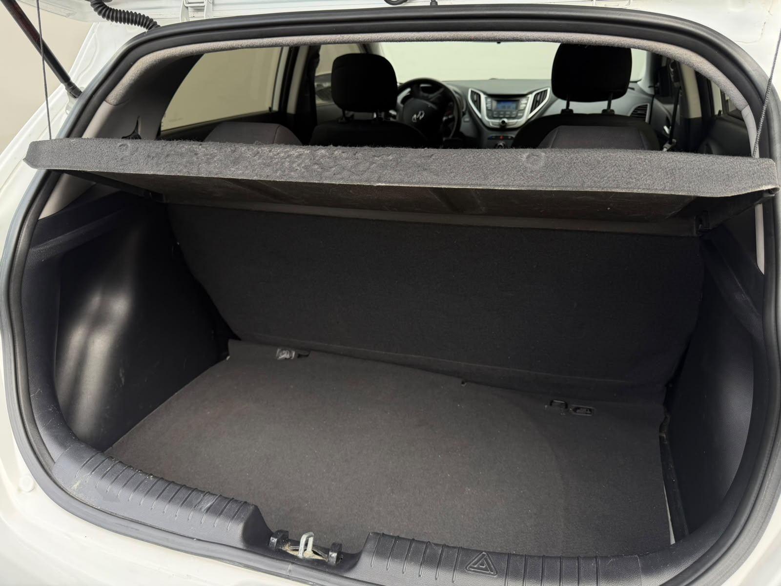 Hyundai HB20 C.Style/C.Plus 1.6 Flex 16V Aut. 2015