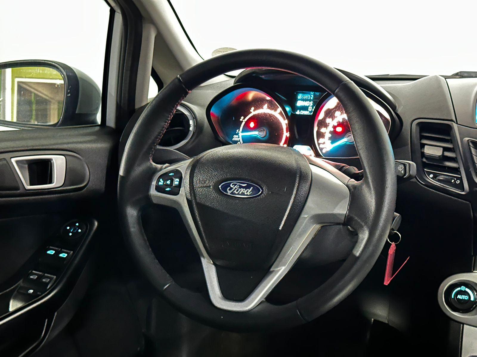 Ford Fiesta SEL 1.6 16V Flex Aut. 5p 2017