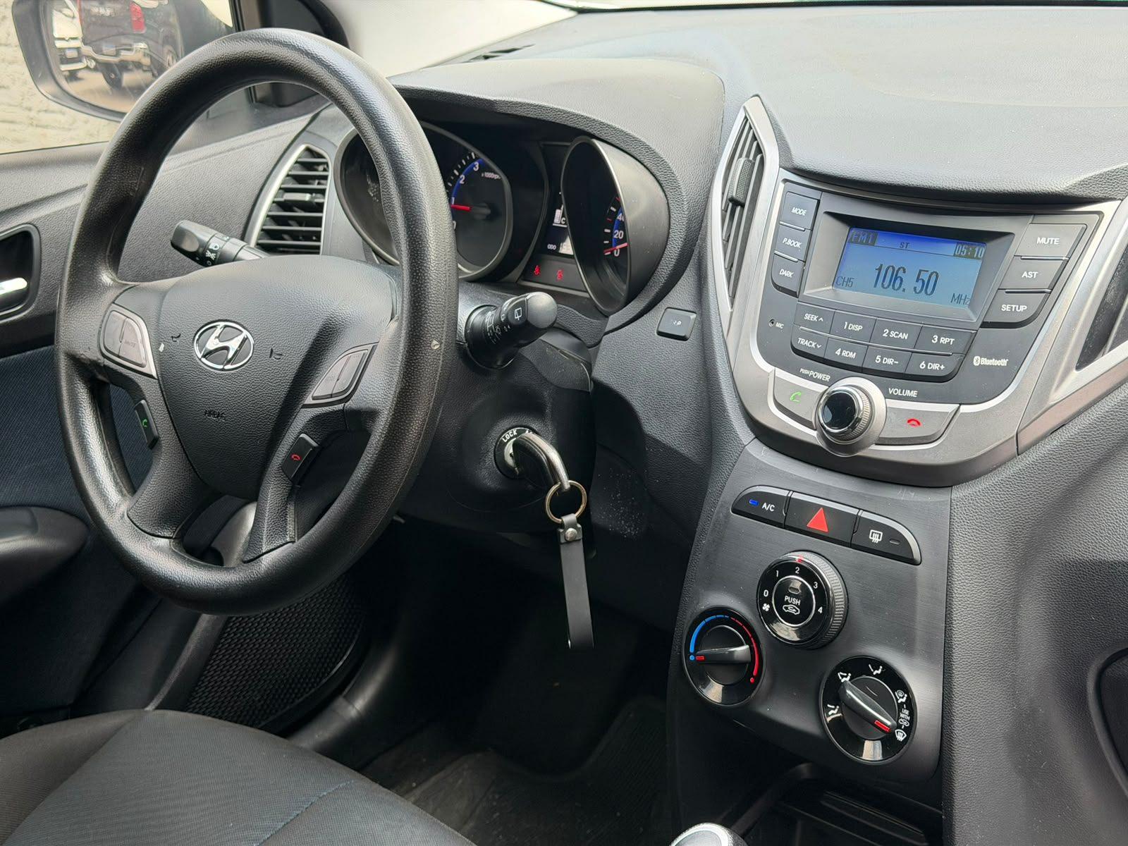 Hyundai HB20 C.Style/C.Plus 1.6 Flex 16V Aut. 2015