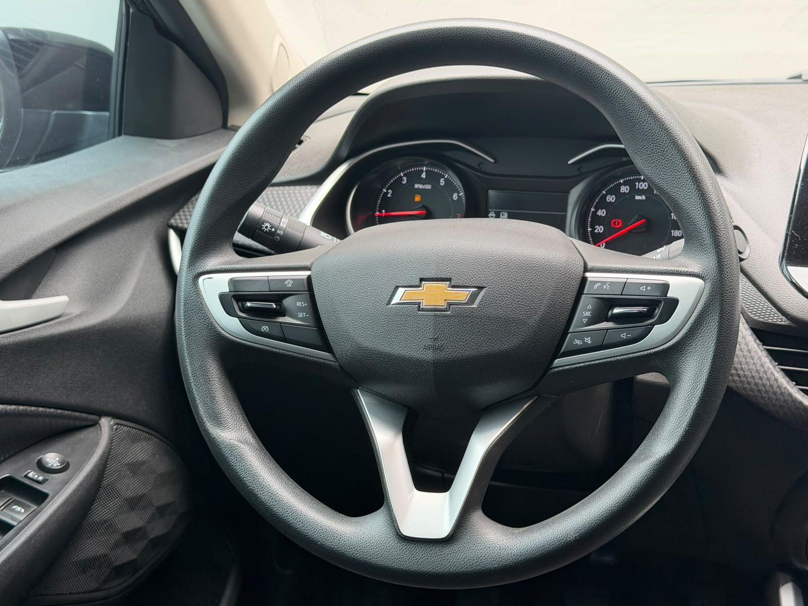 Chevrolet Onix SEDAN Plus LT 1.0 12V Flex 4p Mec. 2024