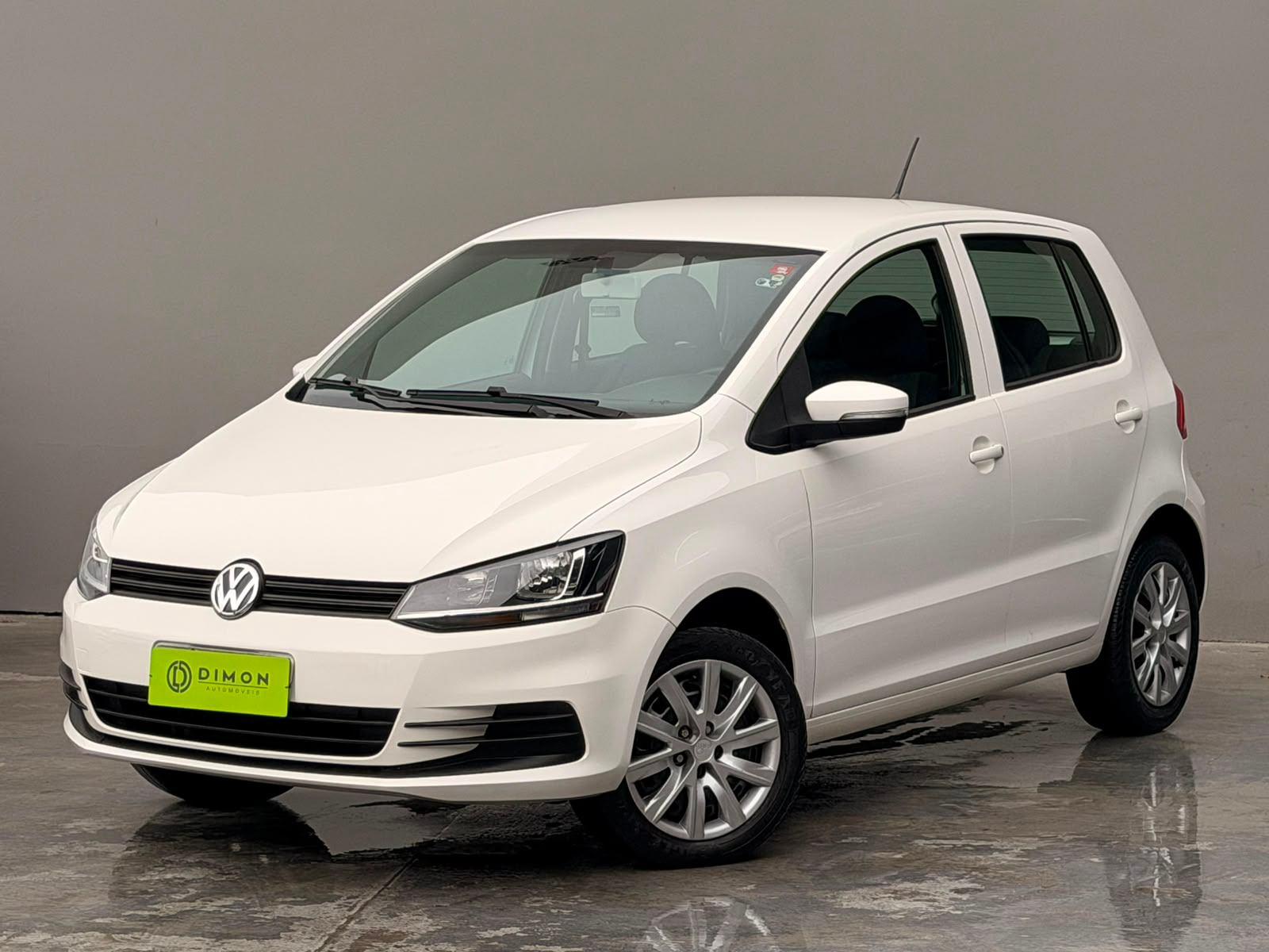 Volkswagen Fox Trendline 1.0 Flex 8V 5p 2015