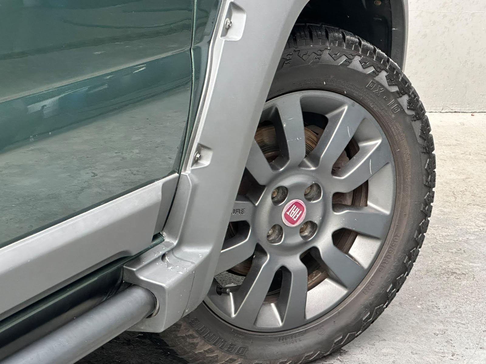 Fiat Strada Adv.1.8 16V LOCKER Dual. Flex CE 2016
