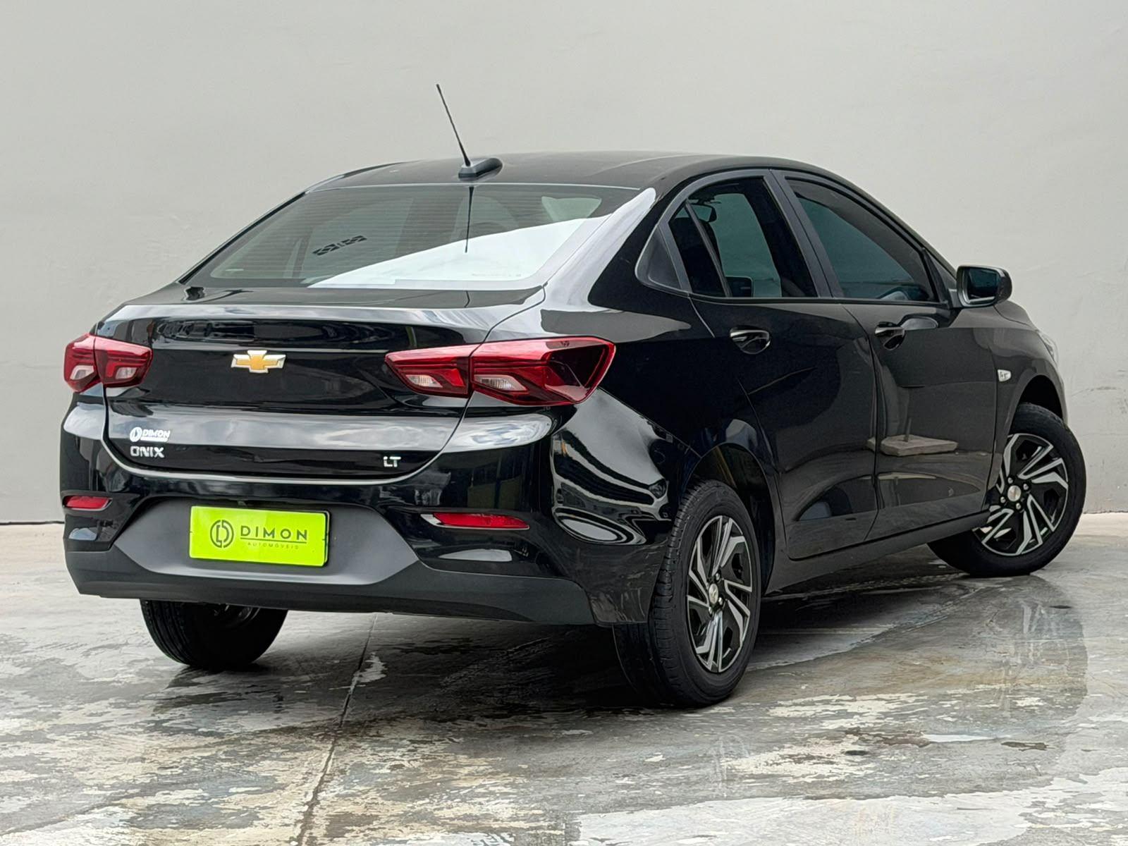 Chevrolet Onix SEDAN Plus LT 1.0 12V Flex 4p Mec. 2024