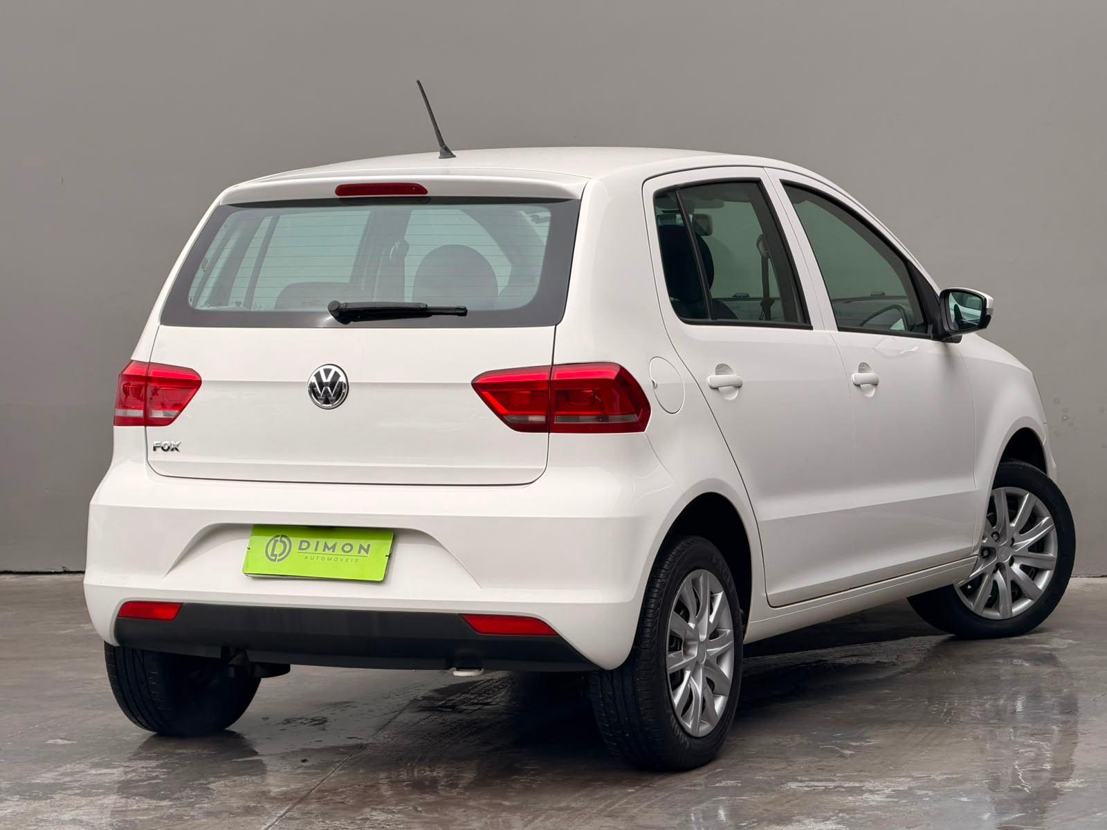 Volkswagen Fox Trendline 1.0 Flex 8V 5p 2015