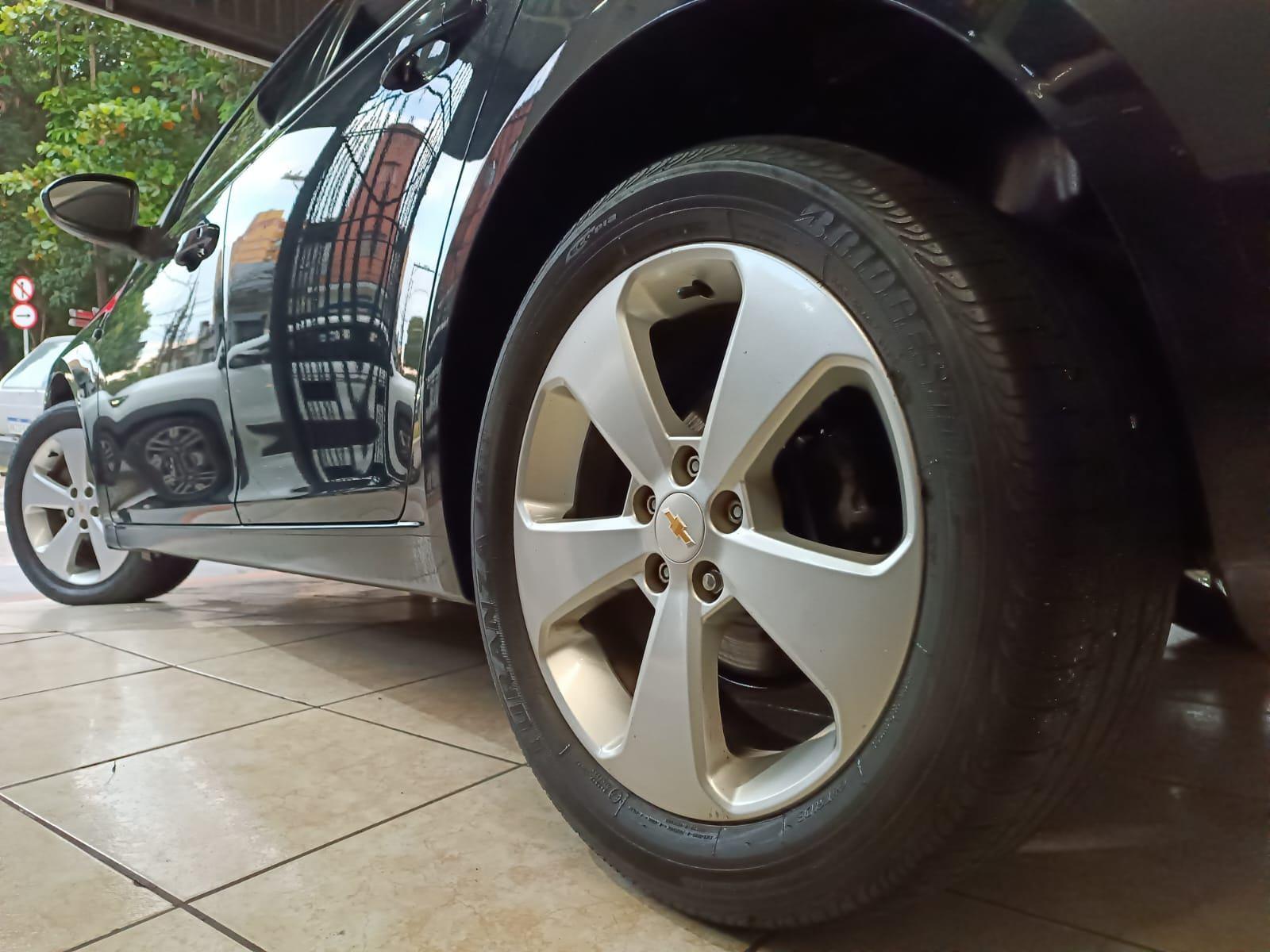 Foto numero 14 do veiculo Chevrolet Cruze LT 1.8 16V FlexPower 4p Aut.  - Preta - 2012/2012