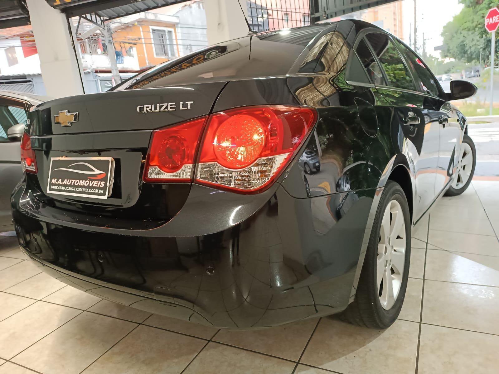 Foto numero 3 do veiculo Chevrolet Cruze LT 1.8 16V FlexPower 4p Aut.  - Preta - 2012/2012