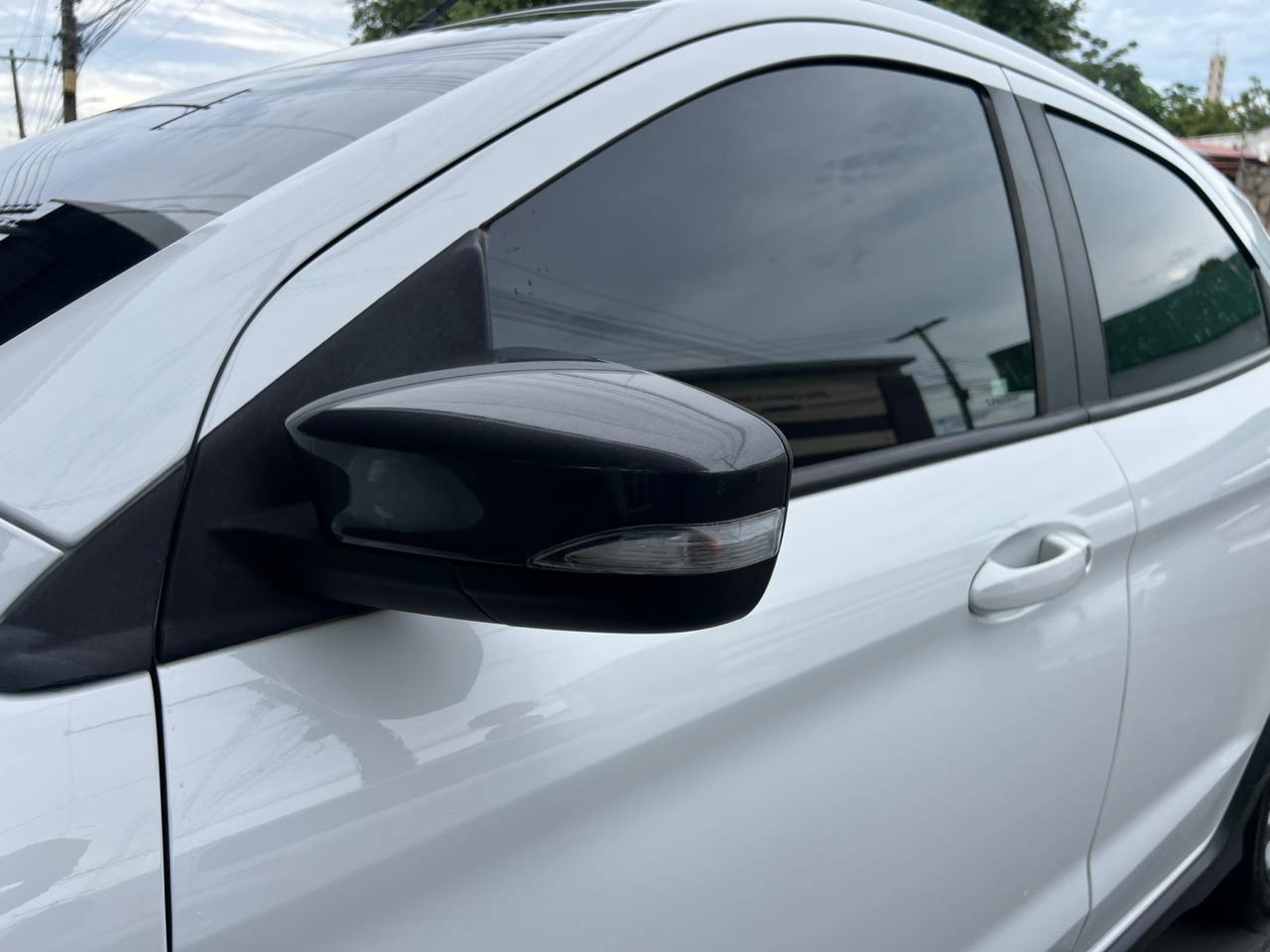 Foto numero 7 do veiculo Ford KA 1.0 FREESTYLE 12V Flex 5p Mec. - Branca - 2019/2020
