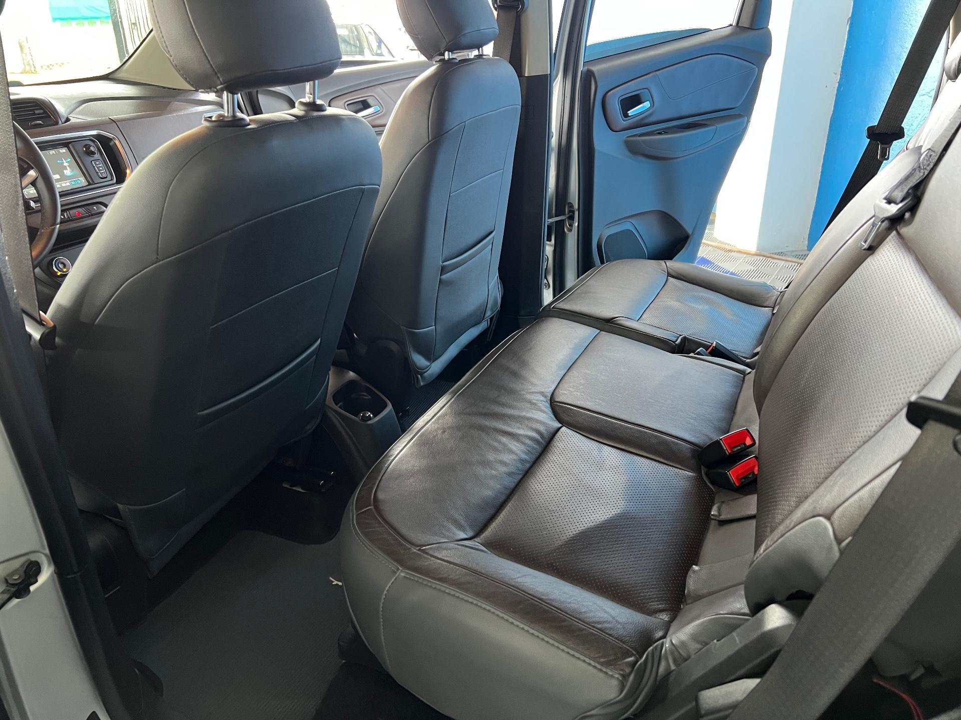 Foto numero 13 do veiculo Chevrolet Spin HEV/ 18L AT PREMIER - Prata - 2021/2022