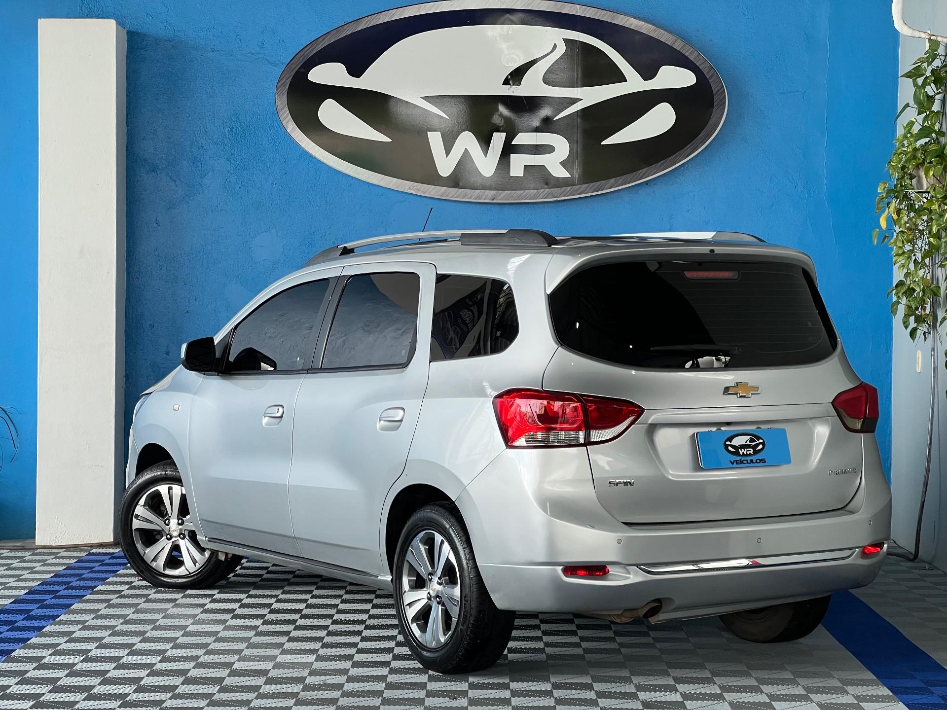 Foto numero 3 do veiculo Chevrolet Spin HEV/ 18L AT PREMIER - Prata - 2021/2022