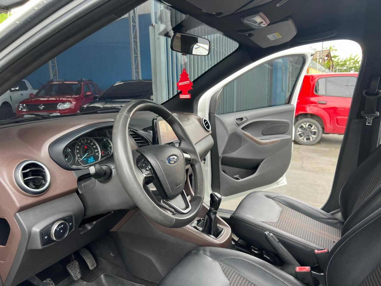 Foto numero 13 do veiculo Ford KA 1.0 FREESTYLE 12V Flex 5p Mec. - Branca - 2019/2020